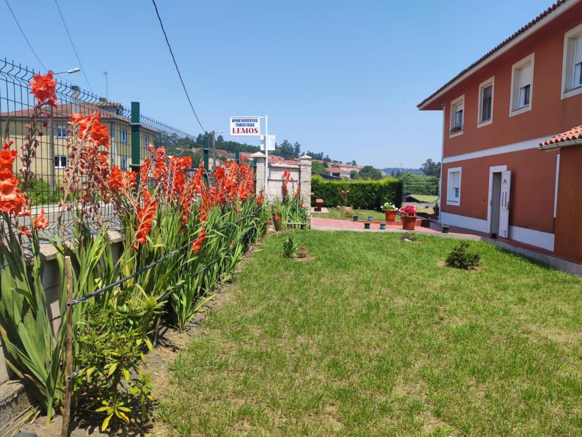 Apartamentos Turisticos Lemos O Pedrouzo Exterior photo